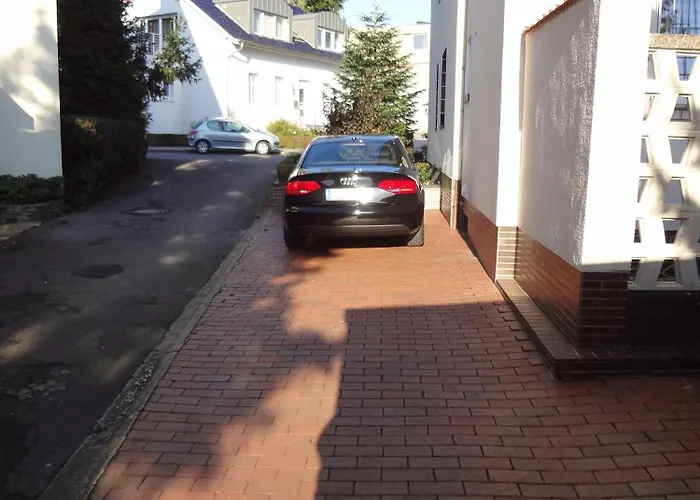 Fuer Hoehere Ansprueche In Uni-ort * Dortmund